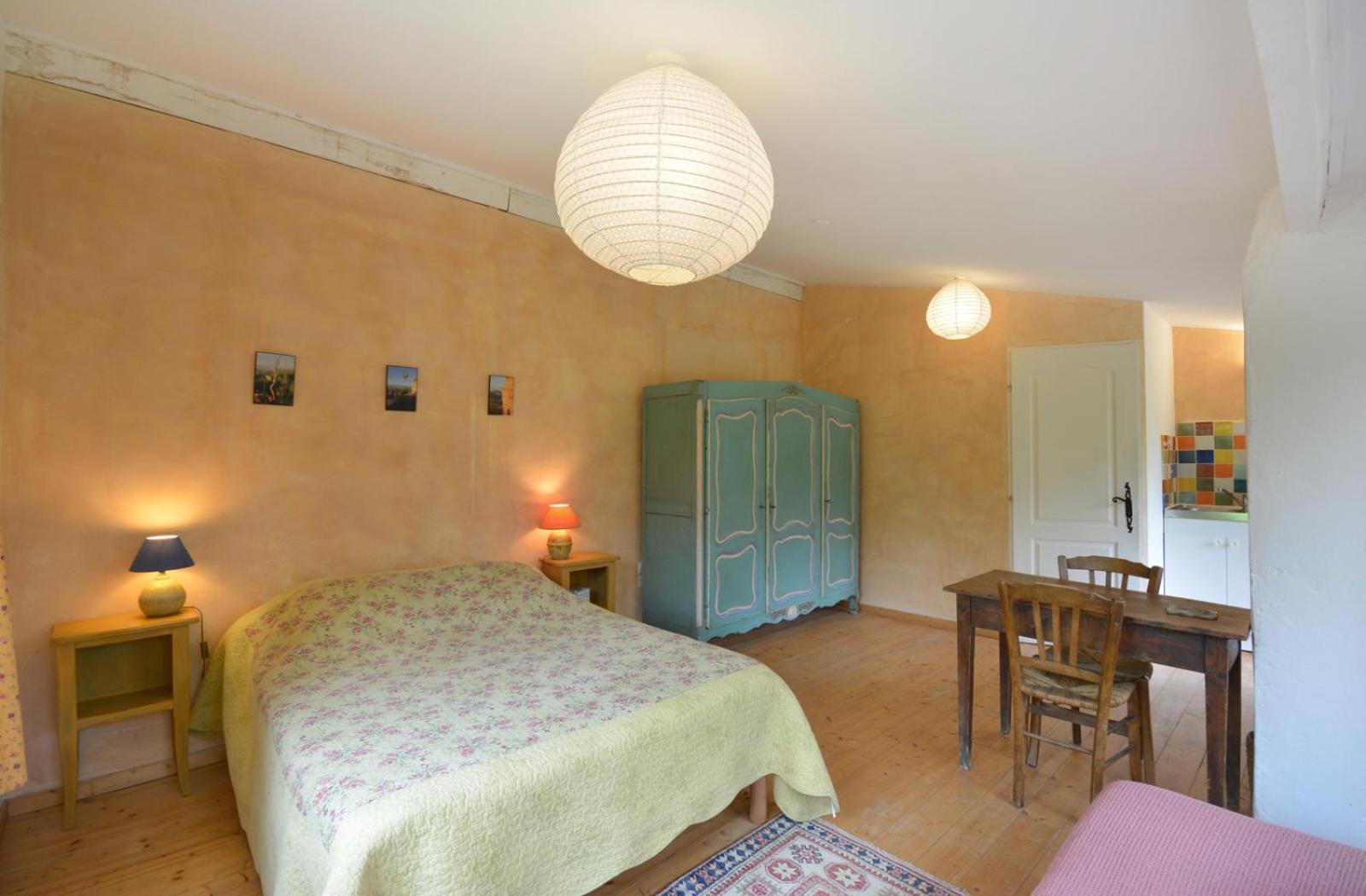 הוילה Roussillon en Isere Poterie De Pierroux חדר תמונה